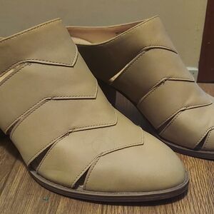 Time and Tru Tan Women's Mules